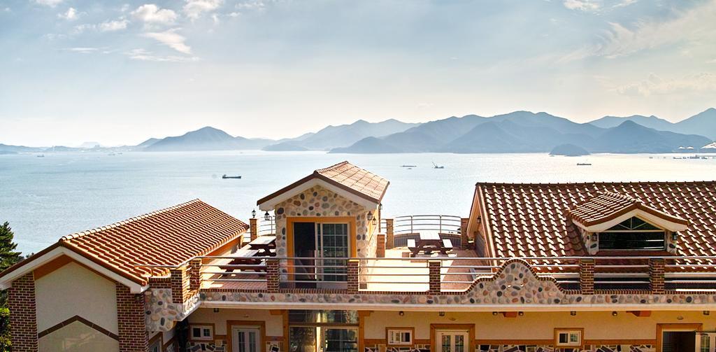 Gung Pension Namhae Exterior photo